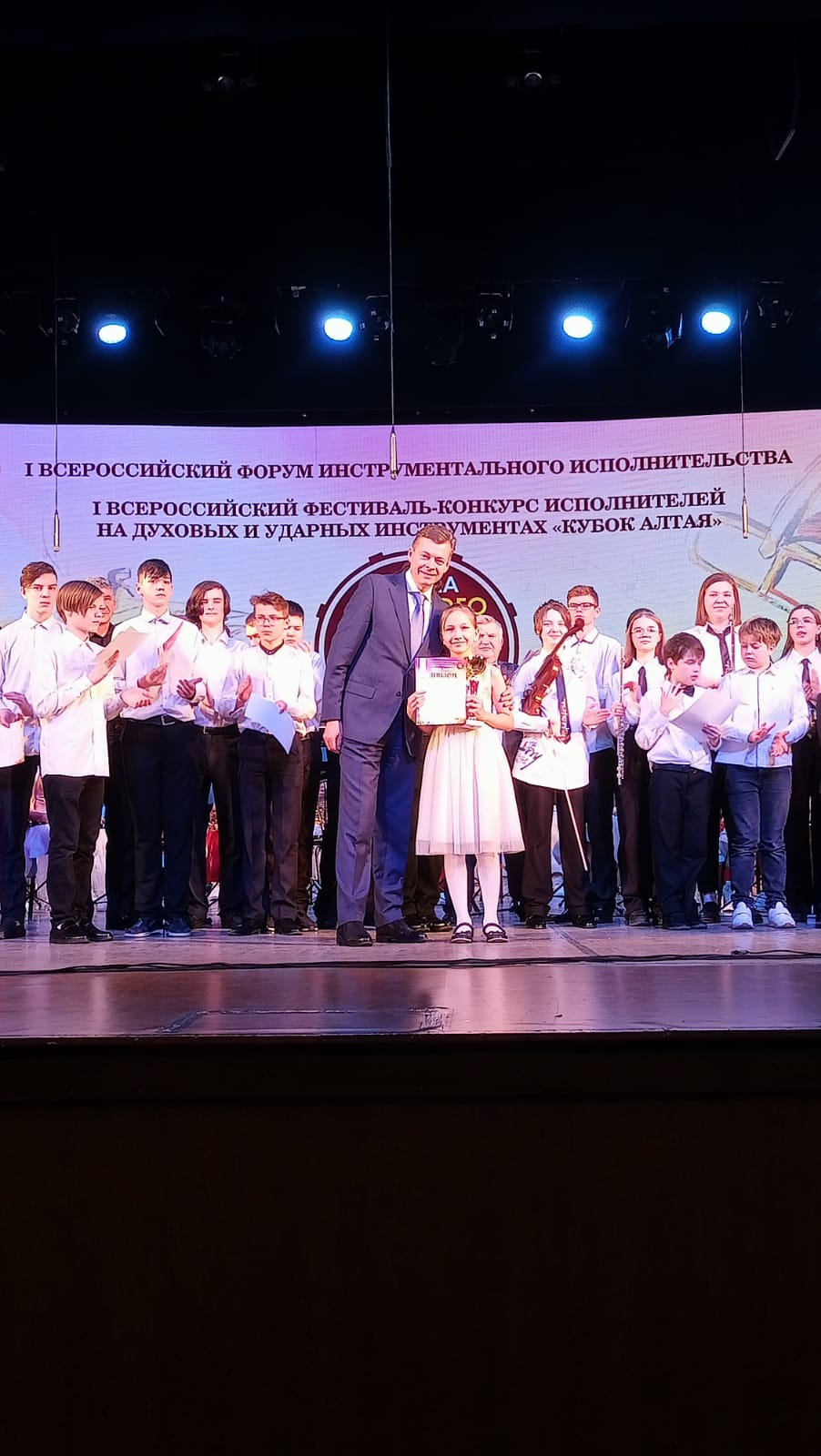 Наша выпускница победитель Всероссийского фестиваля исполнителей на духовых и ударных инструментах.